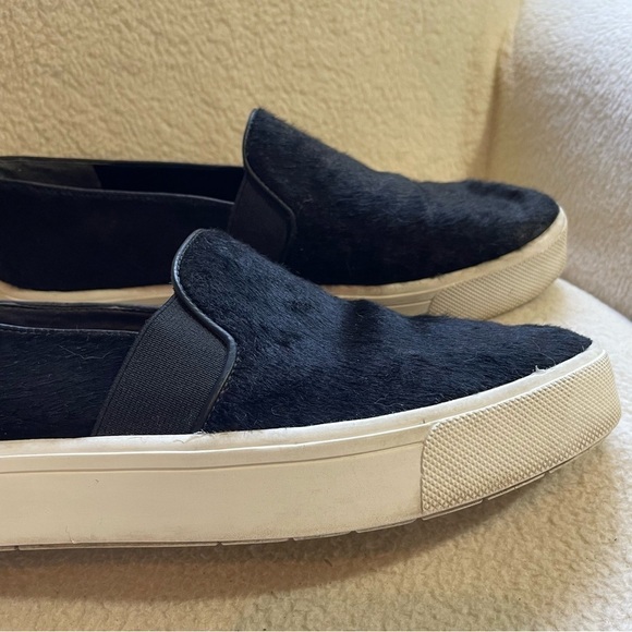VINCE low faux fur slip on sneakers - Picture 4 of 10
